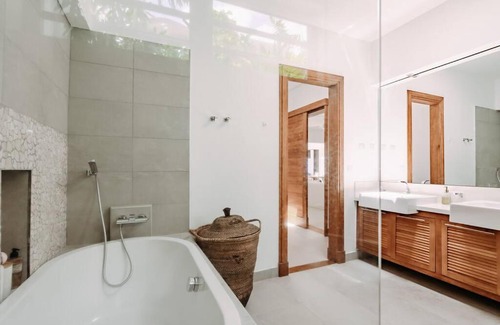 Cap Malheureux Villa | Peninsula Beach Villa with LOV