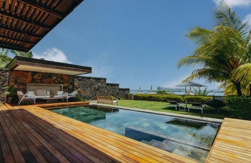 Cap Malheureux Villa | Peninsula Beach Villa with LOV