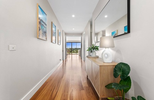 Fingal Maison | Peninsula View House by Ready Set Stay