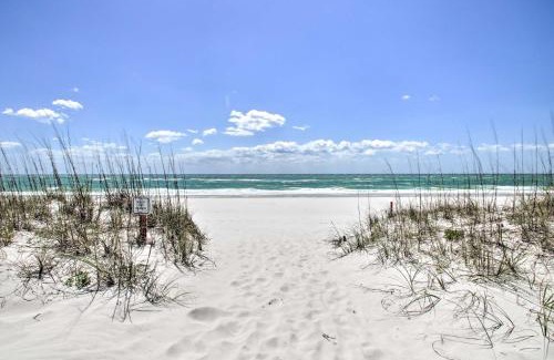 Toilla Segunda Maison | Pensacola Beach Home 1 Block to Beach Access