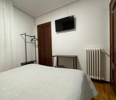 Santo Domingo de la Calzada Maison | Pensión La Encina