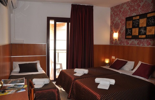 Lloret Town Center Maison | Pensión El Amigo