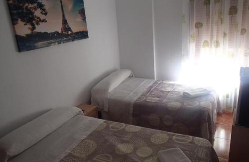 Zaragoza Centro Maison | Pensión La Ferroviaria Habitaciones Con Baño Privado - Sin Ascensor