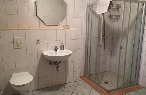 Wriezen Maison | Pension am Radweg & Ristorante Juani