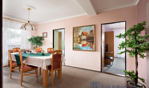 Velka Hledsebe Maison | Pension Doris