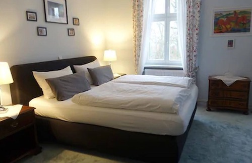 Reitwein Maison | Pension Gräfliche Villa