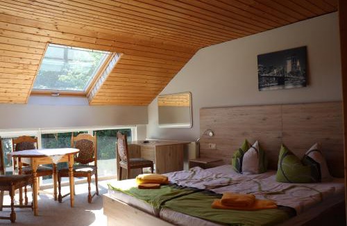 Freiberg West Maison | Pension Hubertushof Monteurunterkunft