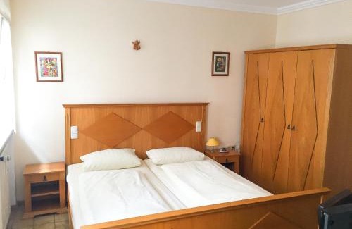 Lehel Maison | Pension Mona Lisa