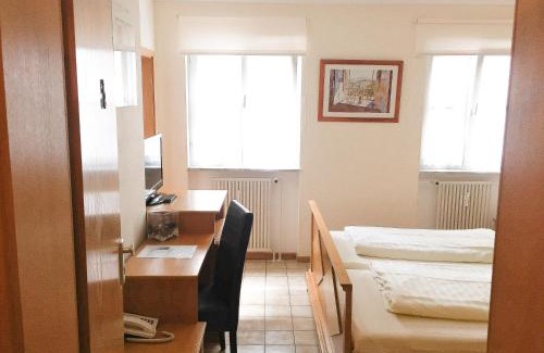 Lehel Maison | Pension Mona Lisa