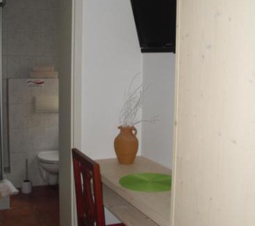 Ilversgehofen Maison | Pension Reuss - Hotel garni