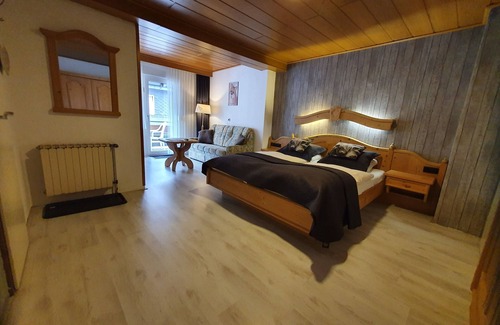 Usseln Maison | Pension Robin Hood
