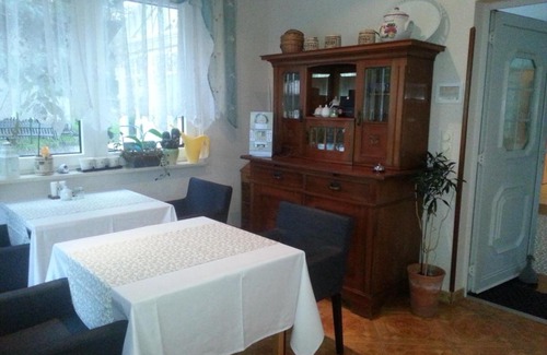 Oertzenhof Maison | Pension Zur Kirchsee