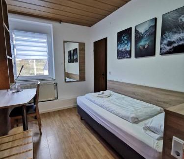 Kleinwallstadt Hôtel | Pension zur Linde