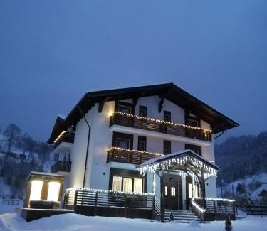 Borsa Maison | Pensiunea ACASA LA VLADUȚ