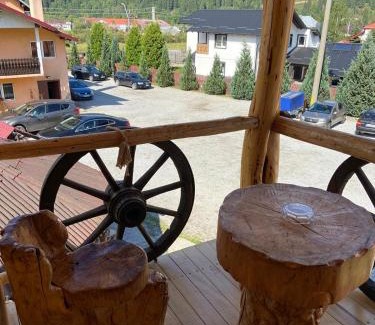 Vatra Dornei Maison | Pensiunea Angela