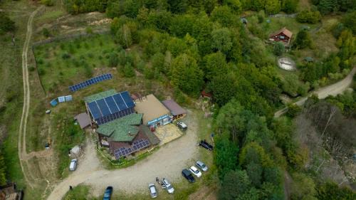 Lunca Jaristei Maison | PENSIUNEA IZVORUL BUCURIEI