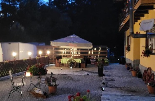 Poiana Marului Maison | PENSIUNEA Mari Haus