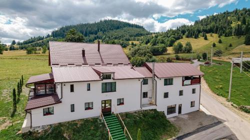 Sacuieu Maison | Pensiunea Perla Vlădesei
