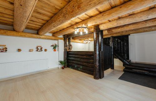 Sacuieu Maison | Pensiunea Perla Vlădesei
