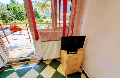 Brezoi Maison | Pensiunea Ramona