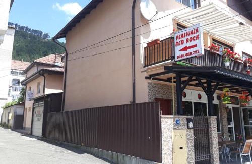 Piatra Neamt Maison | Pensiunea Red Rock