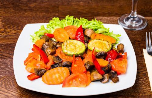 Eremitu Maison | Pensiunea Restaurant Vándor
