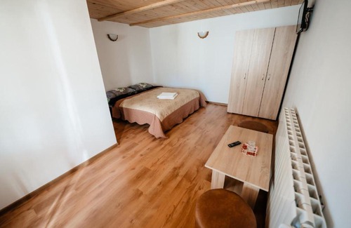 Viseu de Sus Maison | Pensiunea Romina