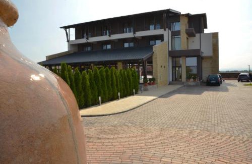 Focsani Maison | Pensiunea Sara