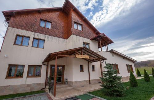 Ciurila Maison | Pensiunea Victoria
