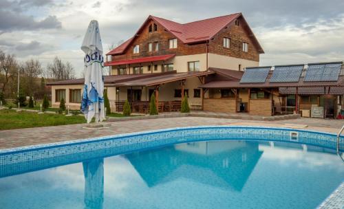 Ciurila Maison | Pensiunea Victoria