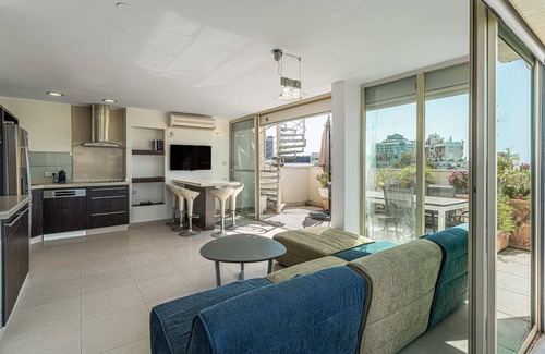 Tel Aviv Appartement | Penthouse 3BR in Ben Yehuda By Holiday Rentals