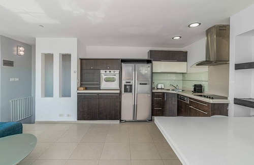 Tel Aviv Appartement | Penthouse 3BR in Ben Yehuda By Holiday Rentals
