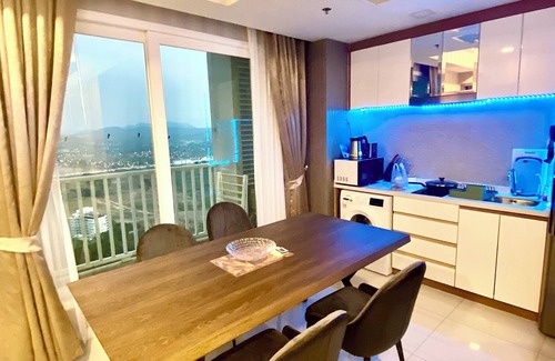 Bang Sare Appartement | Penthouse 5 *, 60 m2 Baie de Bangsare -10m. 32e étage. Luxe fini équipé.