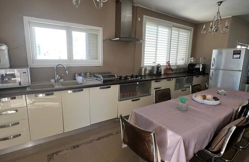 Netanya Appartement | Penthouse 6 personnes kikar netanya 500 mètres de la plage