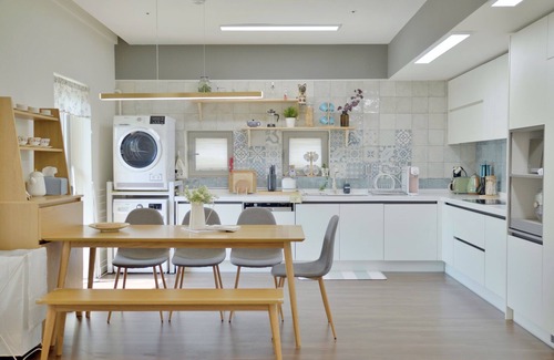 Bulgwang-dong Maison | [PENTHOUSE] 6Rooms+5bath for family Boutique House
