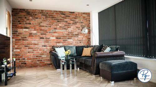 Bordesley Appartement | Penthouse - Amazing City Skyline Views - Free Parking - Balcony - Utilita Arena - New St Station - Bullring Shopping