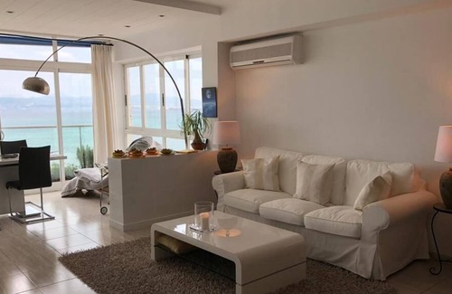 El Arenal Appartement | Penthouse apartment overlooking the Mediterranean Sea and the marina