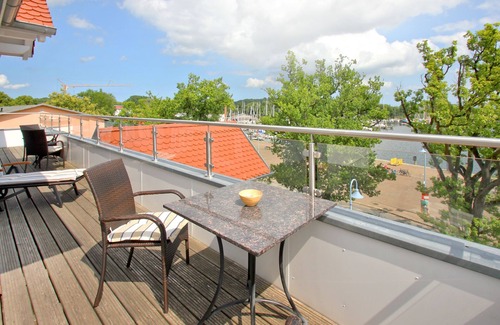 Lauterbach Appartement | Penthouse apartment near the harbor with sea view - Hafenresidenz Lauterbach FeWo 2-7
