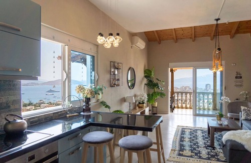 Sarande Appartement | Penthouse Condo in Sarandë with views
