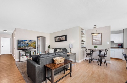 Capitol Hill Copropriété | Penthouse Condo with Views