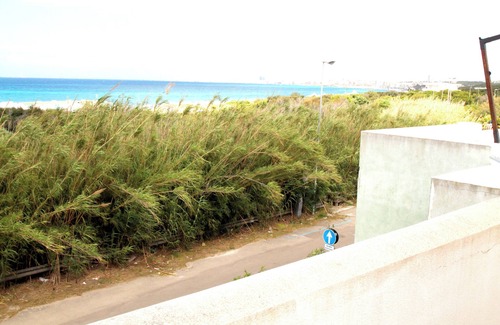 Baia Verde Maison | Penthouse pour 2 avec vue panoramique et à seulement 50 mètres des plages de sable