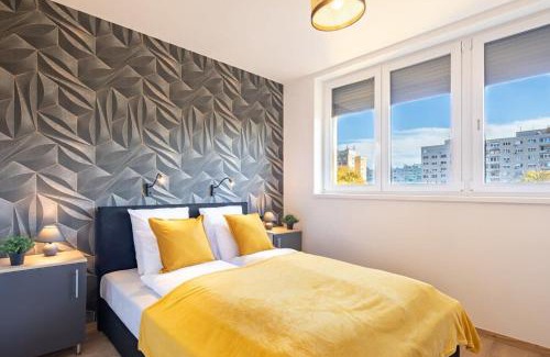 Obuda Appartement | Penthouse - Free Parking - Sunny Home