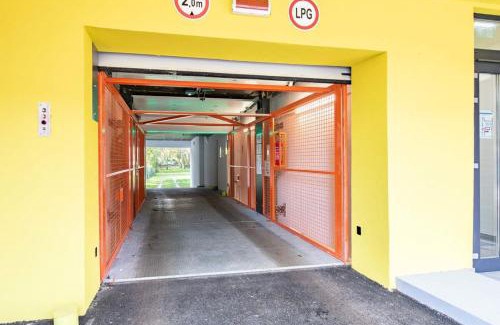 Obuda Appartement | Penthouse - Free Parking - Sunny Home