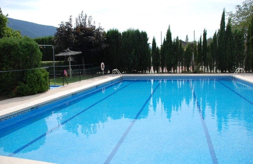 Biescas Appartement | Penthouse à Biescas avec piscine, tennis et barbecue
