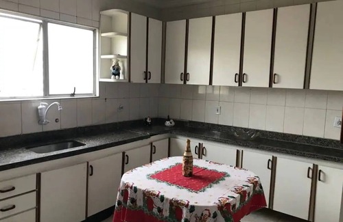 Tupi Appartement | Magnifique couverture! Dans le village Tupi Avec barbecue, un pâté de maisons de la plage!