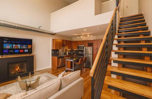 DeBaliviere Place Appartement | Penthouse Loft Forest Park View Free Parking
