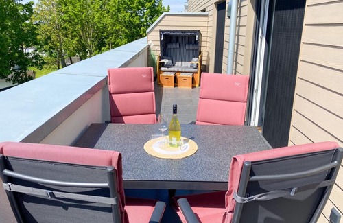 Tossens Appartement | KÜSTE33/43 - The sound of the sea - exclusive penthouse apartment with sauna & close to the beach!
