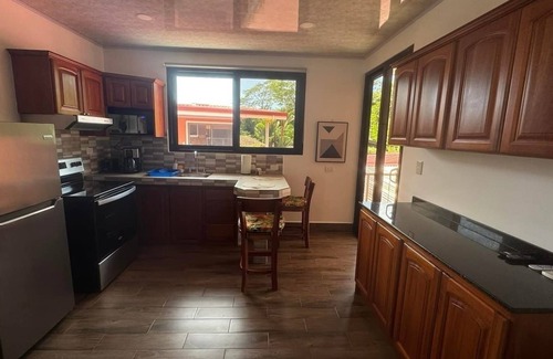 Barrio Ricos y Famosos Maison | Penthouse, occupy 2, in adult resort, walking 10 minutes to Jaco and beach