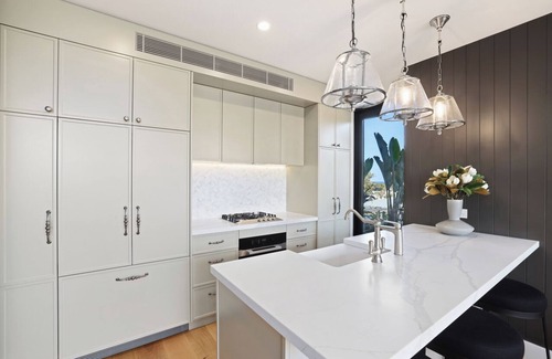 Collaroy Appartement | Penthouse Perfection in prestigious Collaroy Basin