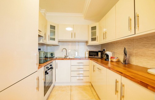 Galway City Centre Appartement | PENTHOUSE avec terrasse privée sur le toit et vue sur l'eau